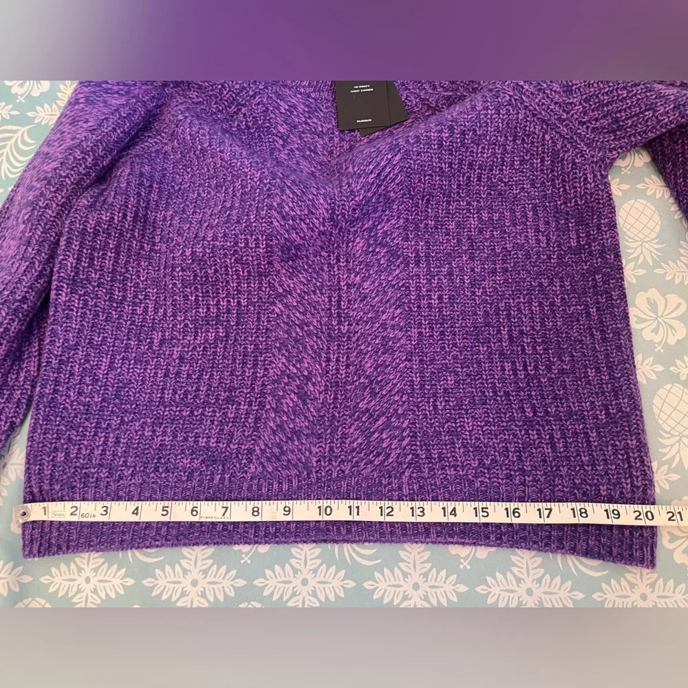 Naadam crewneck purple wool and cashmere blend textured sweater. Size M. NWT